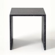 Table 1 V2 - Luxe Natuursteen Bijzettafel – Minimalistisch Sculpturaal Design